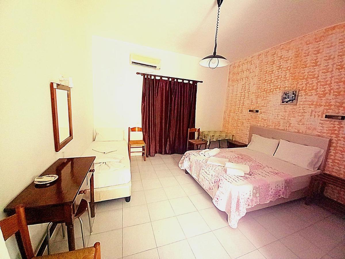 Holidays Studios & Apartments Laganas Exterior foto