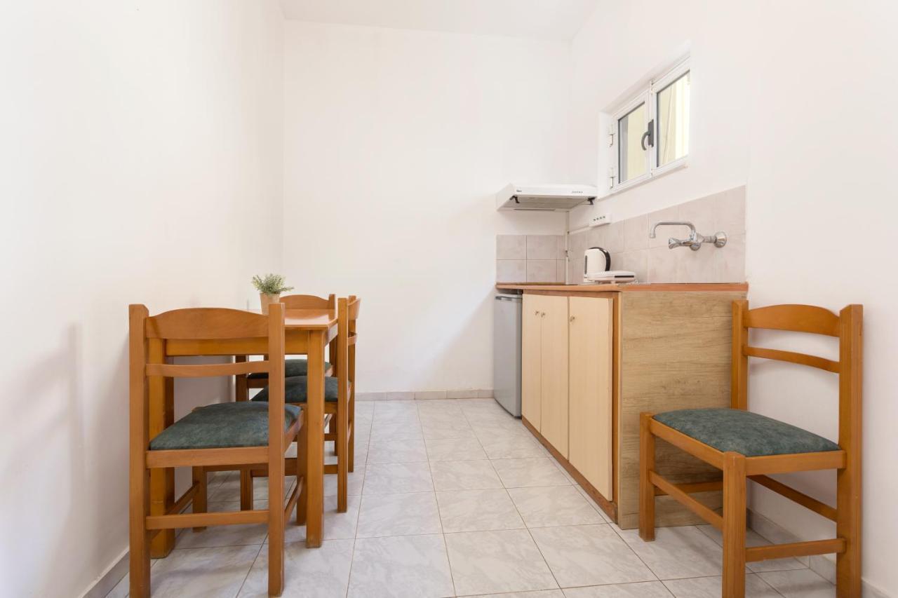 Holidays Studios & Apartments Laganas Exterior foto