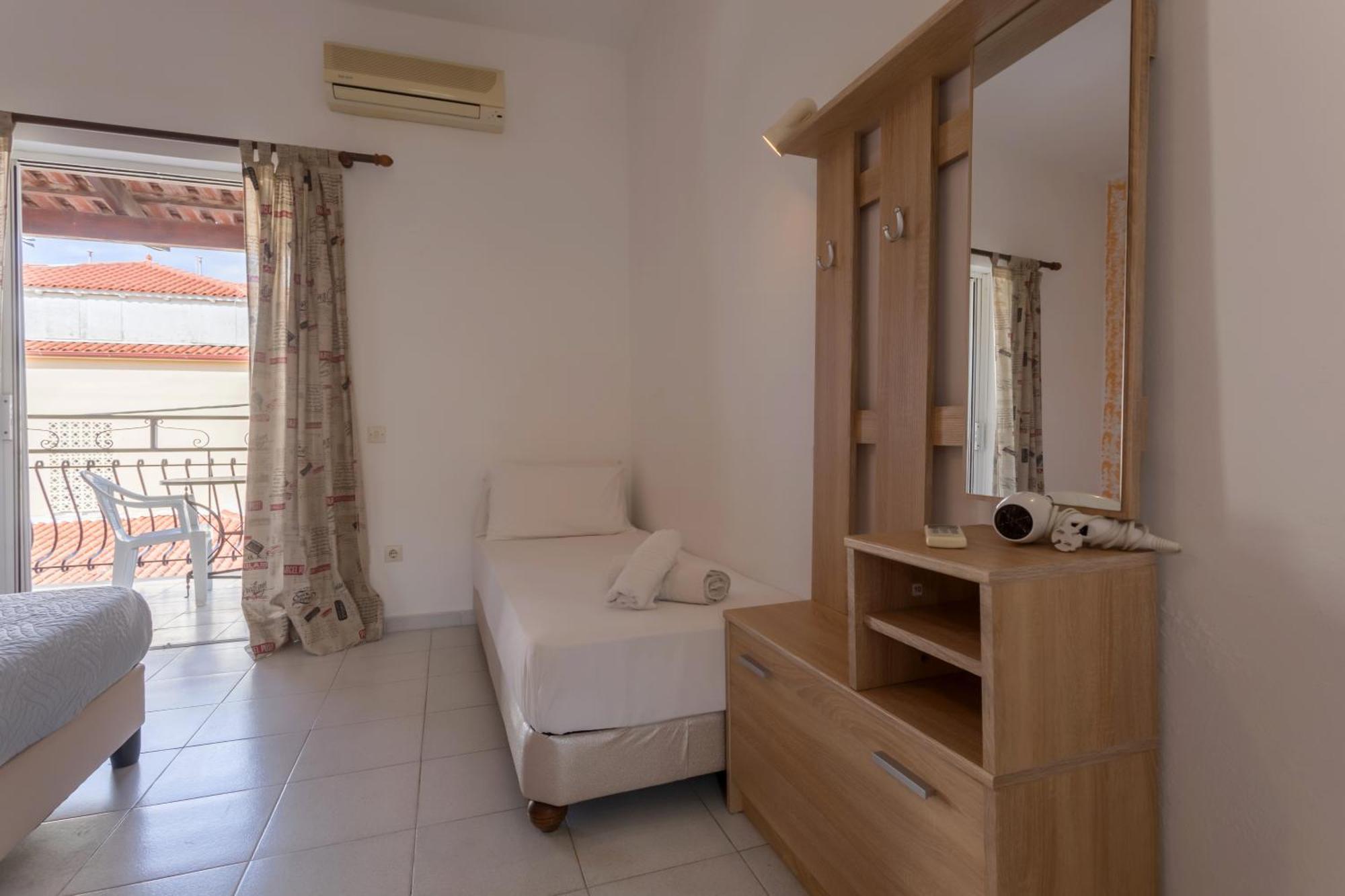 Holidays Studios & Apartments Laganas Exterior foto