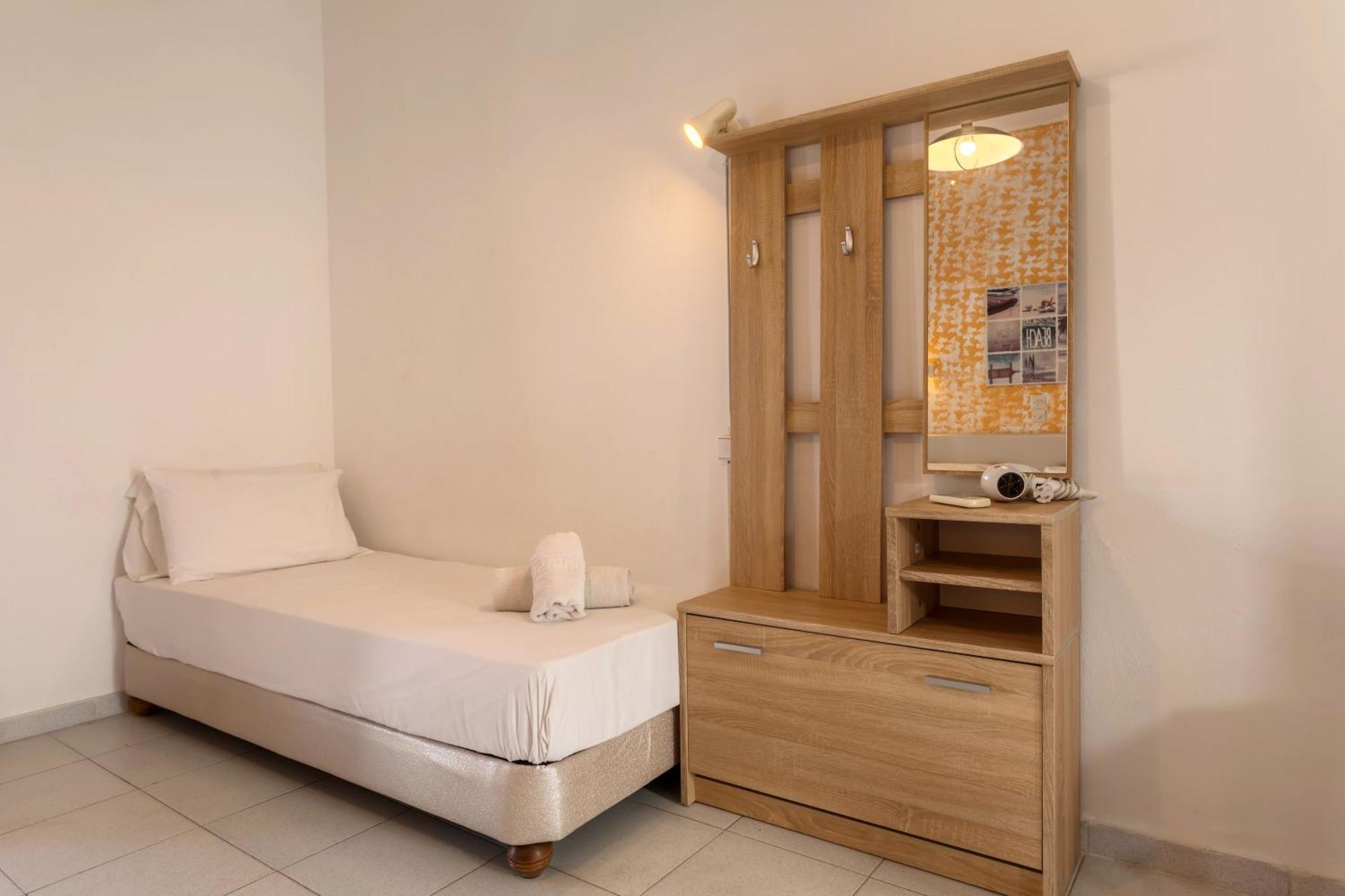 Holidays Studios & Apartments Laganas Exterior foto